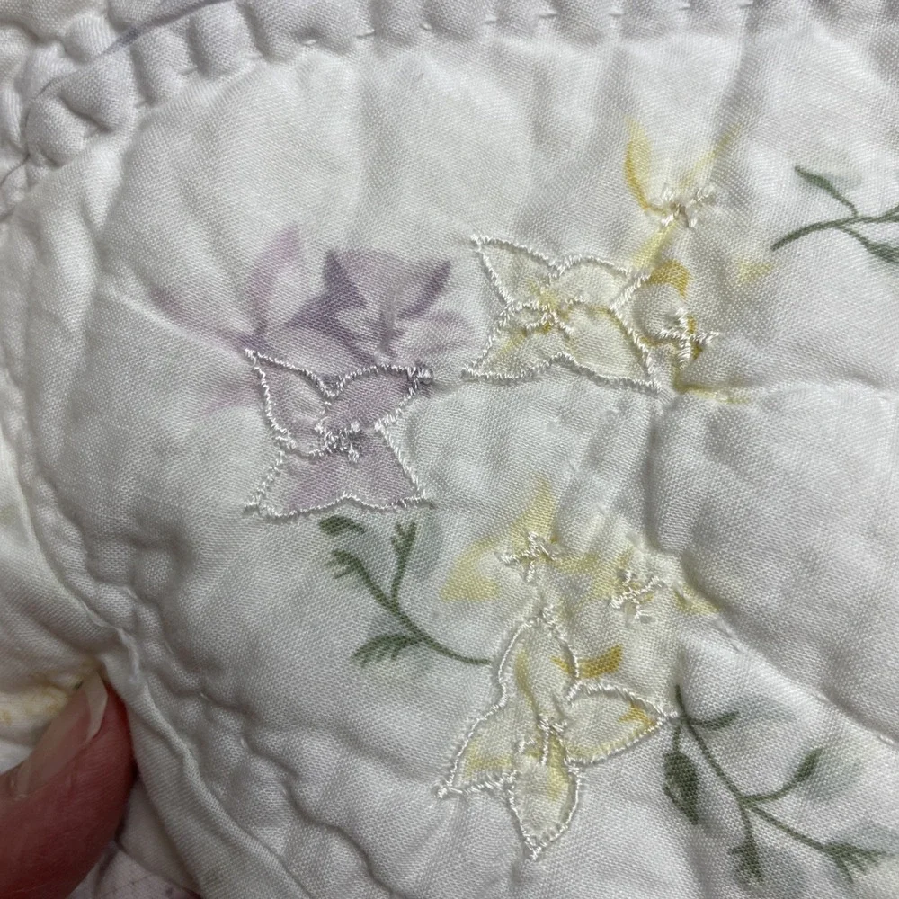 2 Rachel Ashwell Treasures Quilted Pillow Shams Standard Purple Floral Cottage